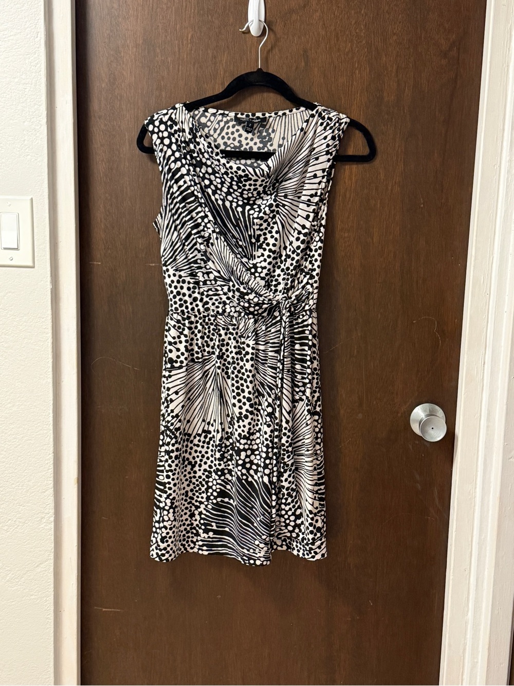 Alex + Alex Sleeveless Black & White Printed Midi Dress with Side Tie